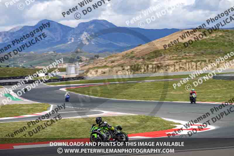 cadwell no limits trackday;cadwell park;cadwell park photographs;cadwell trackday photographs;enduro digital images;event digital images;eventdigitalimages;navarra;no limits trackdays;peter wileman photography;racing digital images;trackday digital images;trackday photos